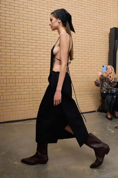 Look 6